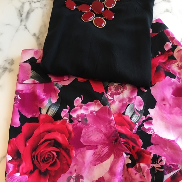 Shorts - Picture 3 of 5